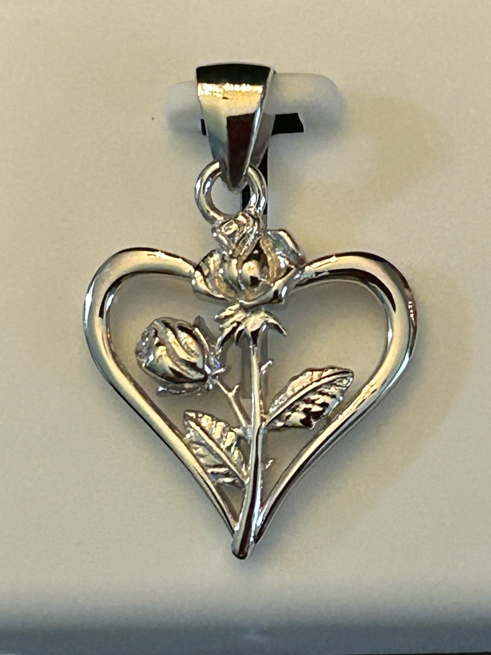 Brand New- 925 Sterling Silver Heart Rose Pendant Necklace - 1.74g w/Large Bail
